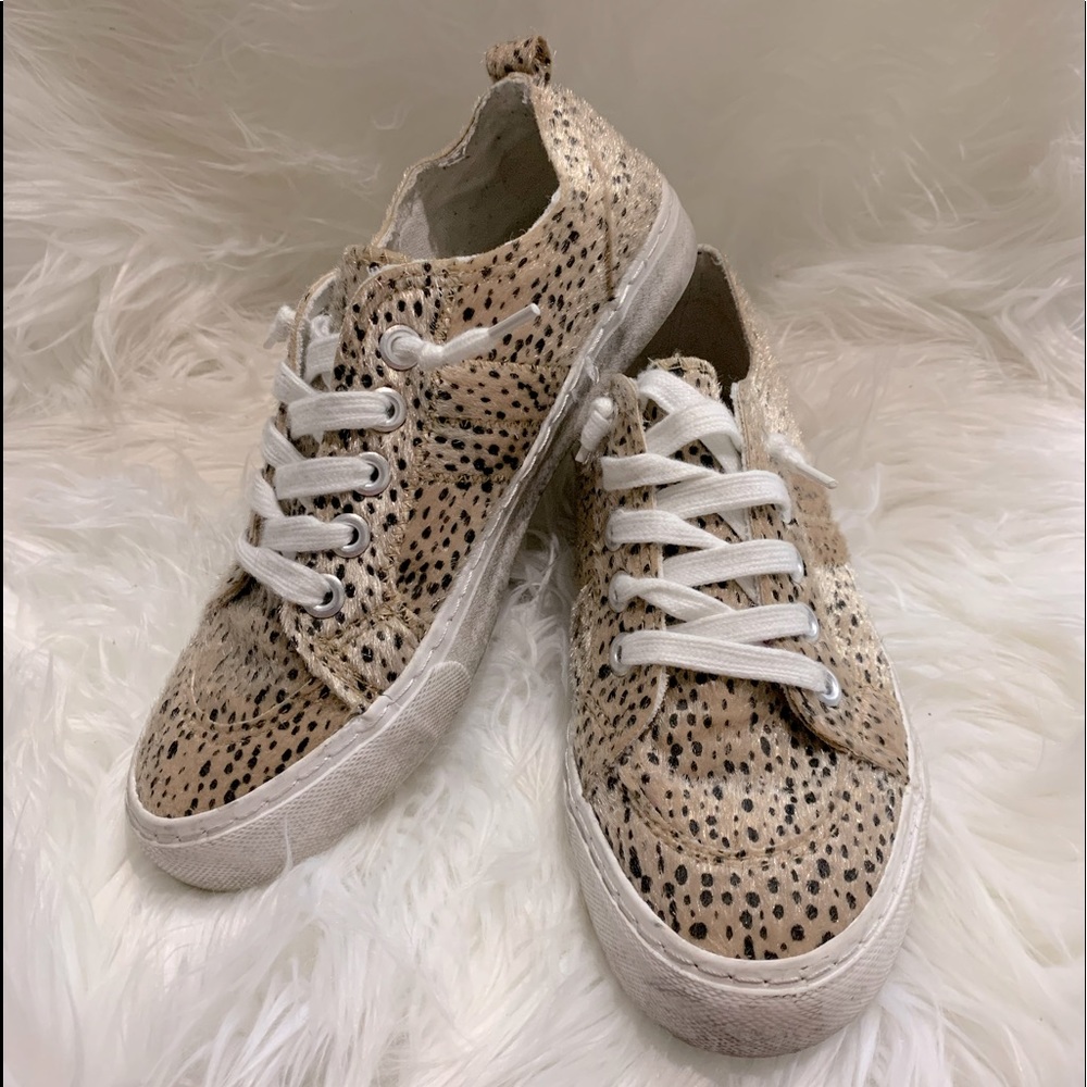 Leopard print Pop slip ons. Fuzzy texture